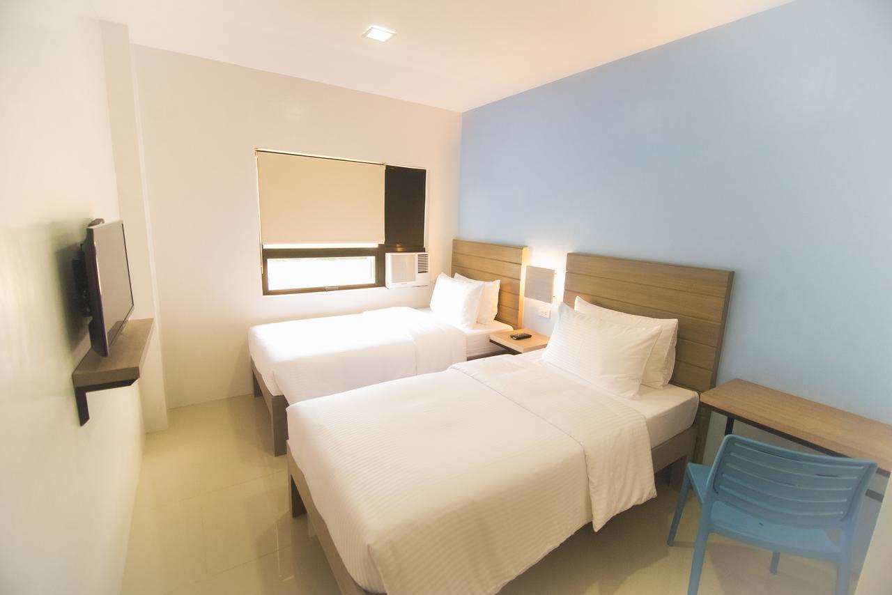 Felix Residences Cebu Bagian luar foto